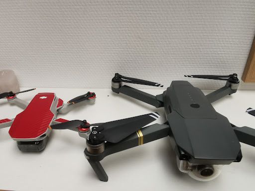 Khaos - Operateur Pilote de Drone Independant - Inspection - Prise de Vue Aerienne - Surveillance - Cinema