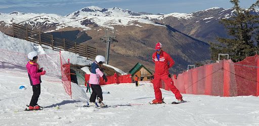 Ecole du Ski Français (bureaux) de Luchon Superbagnères
