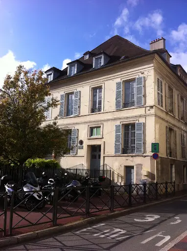 Conservatoire À Rayonnement Départemental Claude-debussy