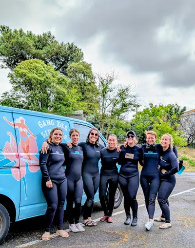 École de Surf Saint Gilles Croix de Vie - le Gang des Sirènes By les Balades de Chloé
