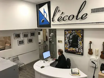 Ecole Music 3000