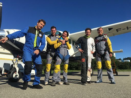 Paradrenalin Gap Tallard Parachutisme et Activités