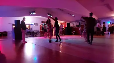 Le 144 Dance Avenue