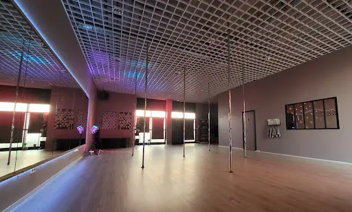 Pole Dancin Side