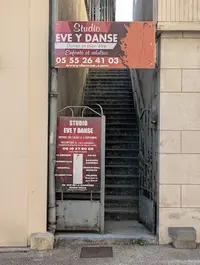 Eve Y Danse