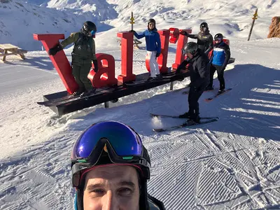 Ecole de Ski et Snowboard À Tignes et Val d'Isère | The Mountain Ski Academy