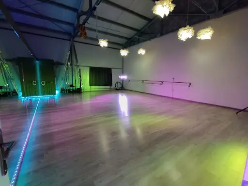 Sonya Dancer Studio A Corps