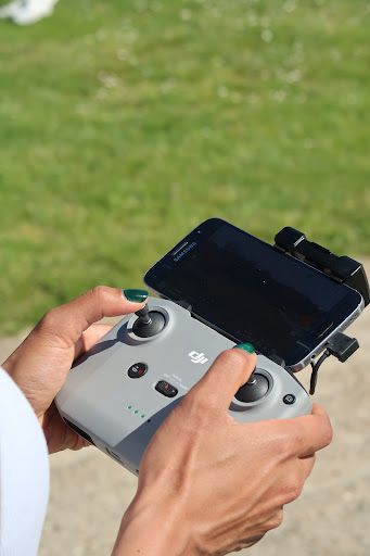 Douze Drones