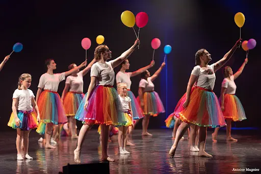 Variation, Association de Danse Vernouillet, Dreux et Tréon, Modern Jazz, Stretching, Street Jazz, Renforcement Musculaire