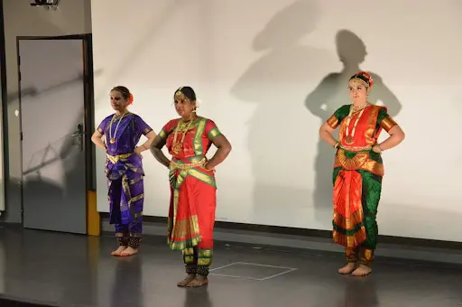 Danse Indienne Lyon Minerve