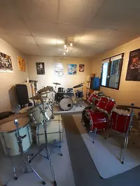 Ecole de Batterie Meniri Hocine